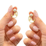 Load image into Gallery viewer, gold earrings Calligraphy