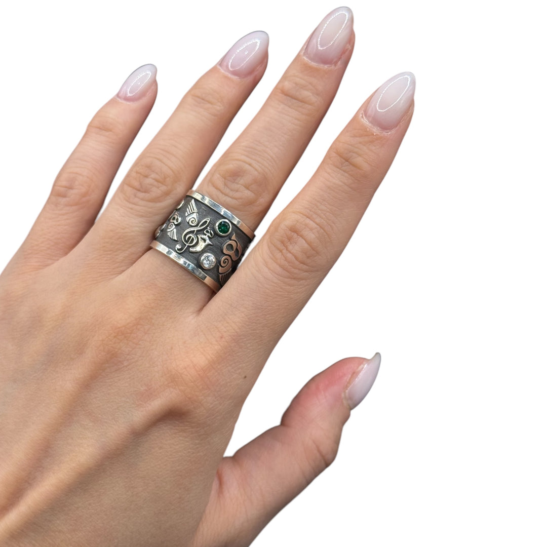 silver ring with stone from the dream garden collection