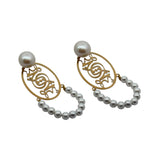 Load image into Gallery viewer, gold earrings with pearl Calligraphy
